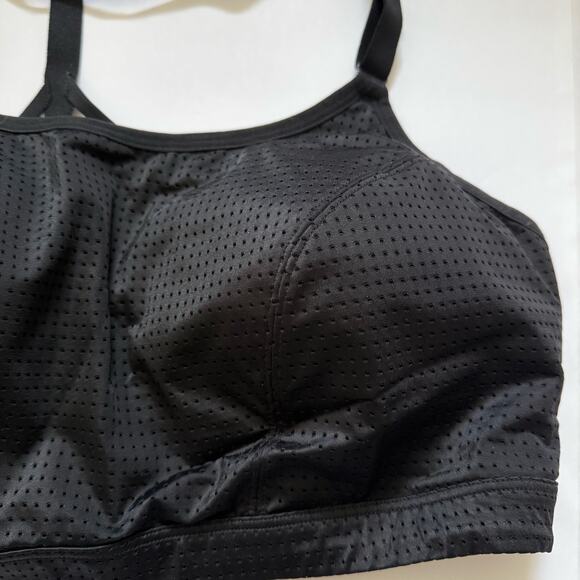 Lane Bryant LIVI Active Sports Bra Black Women’s Size 18 Strappy No Wire Comfort - Picture 4 of 13